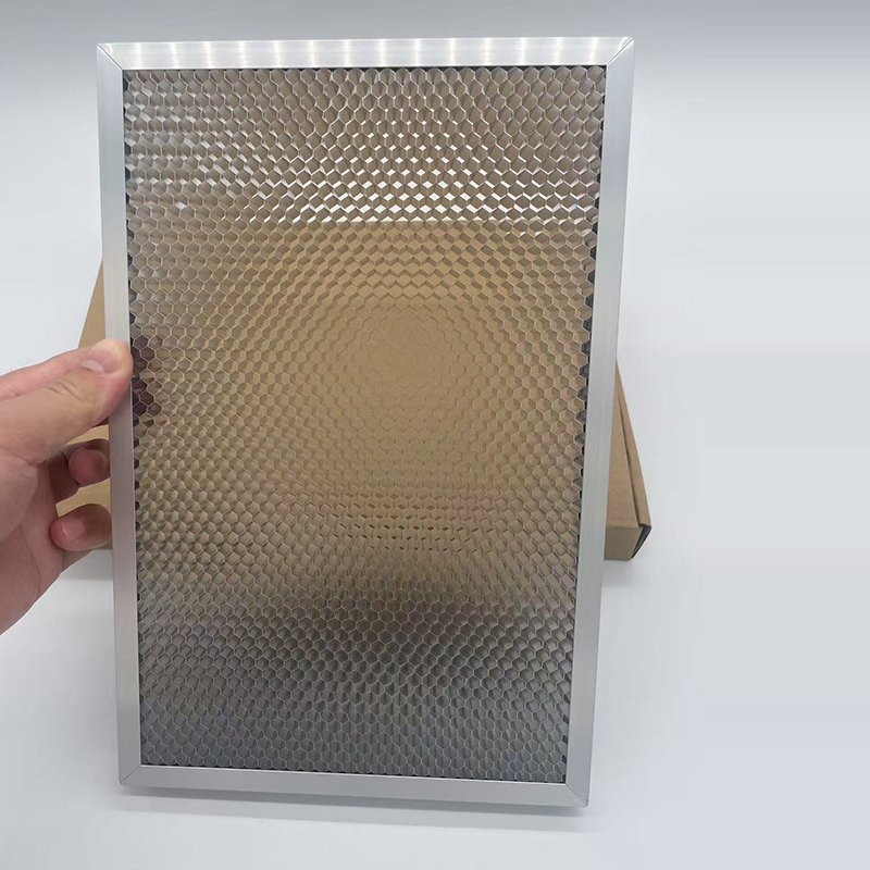 300x200 Laser-Wabentisch Unive – Honeycomb Laser Bed Bewertung und Preis